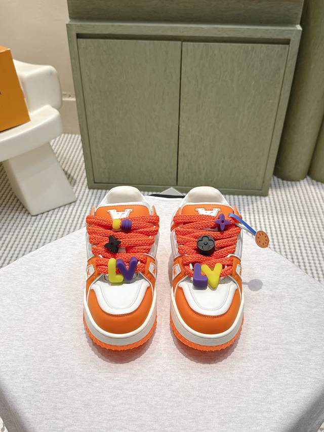 Dongguan-made, authentic, official website packaging. Since the Trainer became t