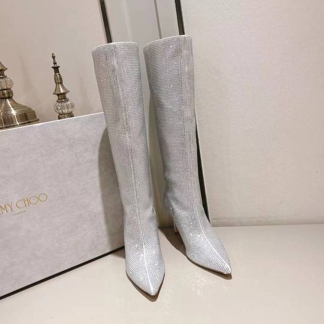 Jimmy Choo Exclusive Release. Exclusive mold design using the latest technology,