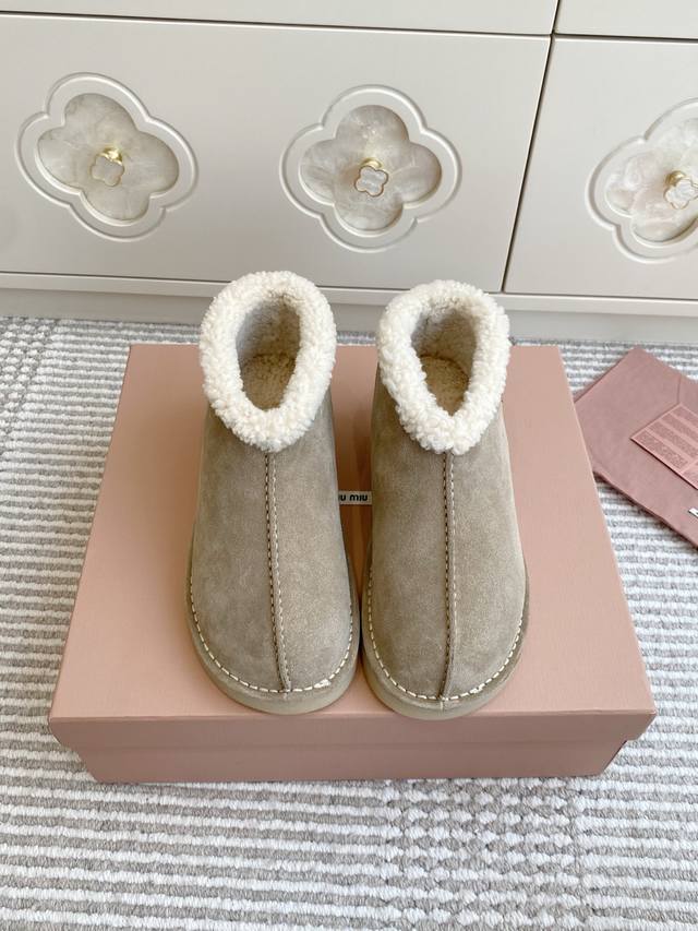 Miumiu 2025Ss Fall/Winter Runway Wool Ankle Boots, Snow Boots, Furry Shoes. Freq