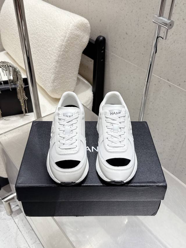Chanel 2025 Top-Tier Casual Sneakers. This classic Chanel design features a mult