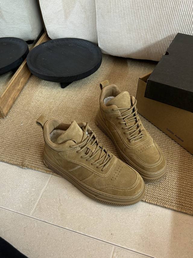 Air Force 2nd Generation Men's Shoes. Stylish, casual, versatile, and youthful.