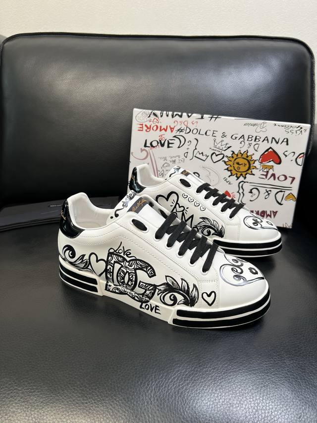 Dolce & Gabbana High-Quality Top-Tier Craftsmanship. Dolce & Gabbana's hottest n Dolce & Gabbana High-Quality Top-Tier Craftsmanship. Dolce & Gabbana's hottest n