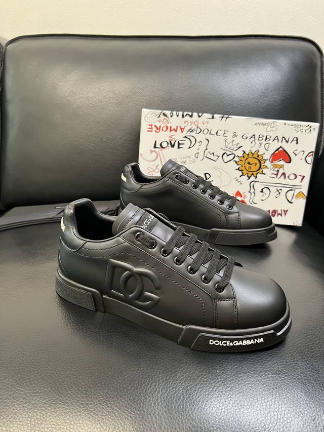 Dolce & Gabbana High-Quality Top-Tier Craftsmanship. Dolce & Gabbana's hottest n Dolce & Gabbana High-Quality Top-Tier Craftsmanship. Dolce & Gabbana's hottest n