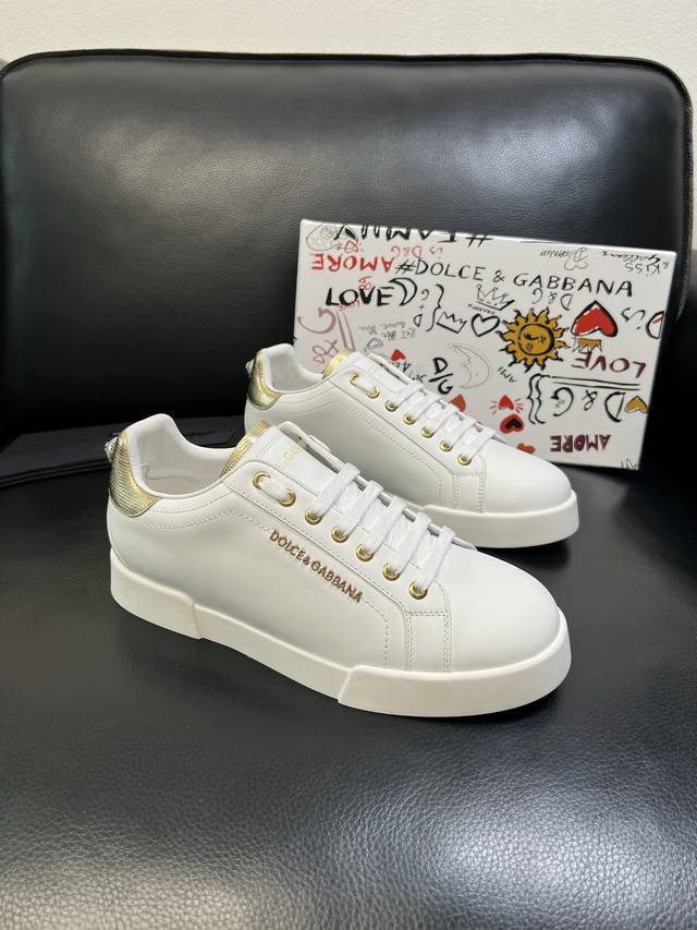 Dolce & Gabbana High-Quality Top-Tier Craftsmanship. Dolce & Gabbana's hottest n Dolce & Gabbana High-Quality Top-Tier Craftsmanship. Dolce & Gabbana's hottest n