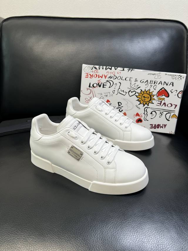 Dolce & Gabbana High-Quality Top-Tier Craftsmanship. This Dolce & Gabbana shoe f Dolce & Gabbana High-Quality Top-Tier Craftsmanship. This Dolce & Gabbana shoe f
