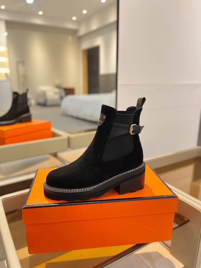 Price: Latest ankle boots, exclusive new top-quality version from Paris, super b