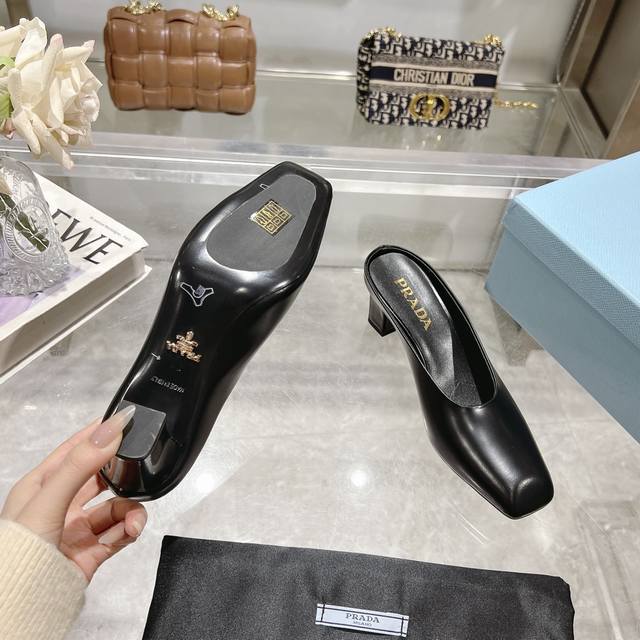 Factory direct price, 2025 new arrival, runway star new fashion trend Prada squa