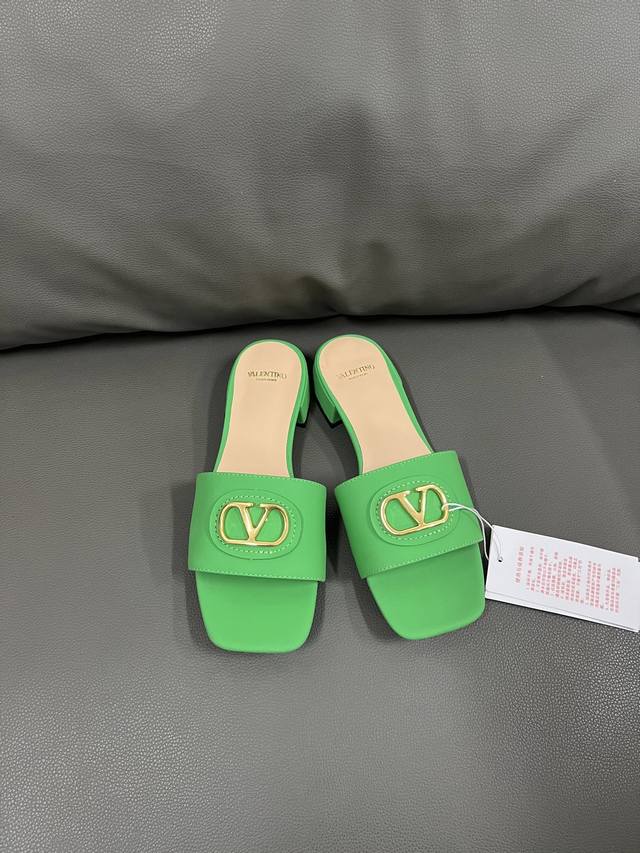 Va*Le*Tino Hua*Tian* early spring new V-buckle flat slippers, 1:1 replica purcha