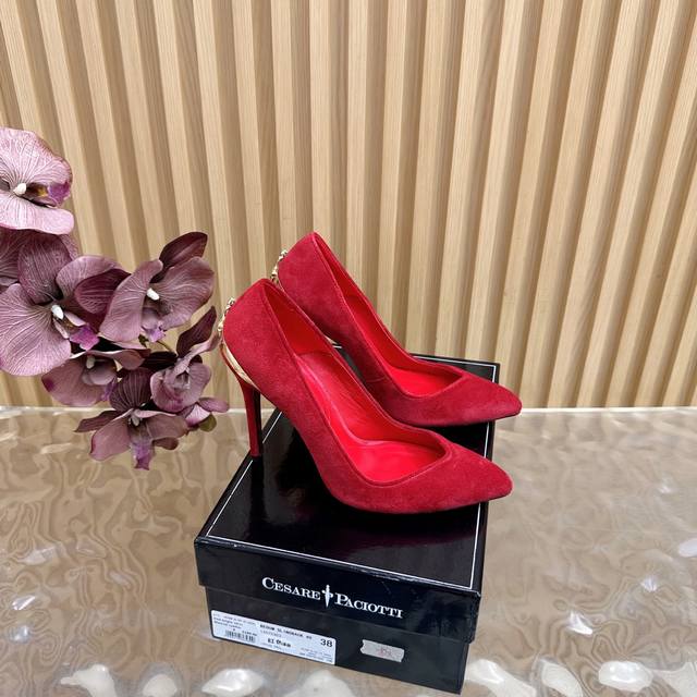 If I absolutely have to endure the discomfort of high heels, then I want the Ces