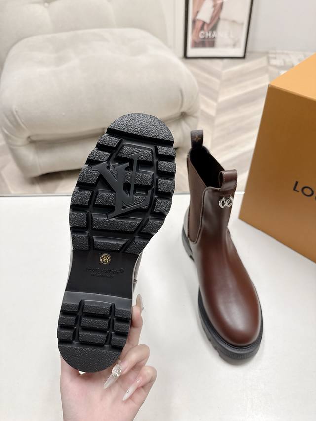 Selling Louis Vuitton 25Ss New Autumn/Winter Martin Boots, Ankle Boots, Versatil