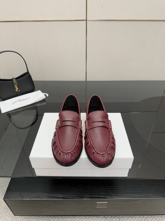 Saint Laurent*YSL Saint Laurent 25Ss New Arrival YSL Small Logo Loafers The icon