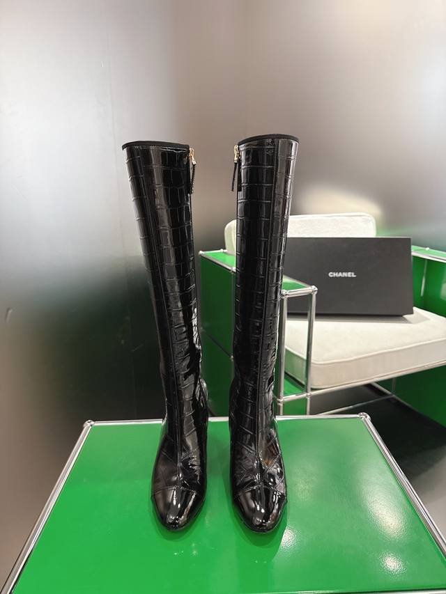 K044L Chanel 2025 New Autumn/Winter High-Heeled Boots; Exquisite electroplated l
