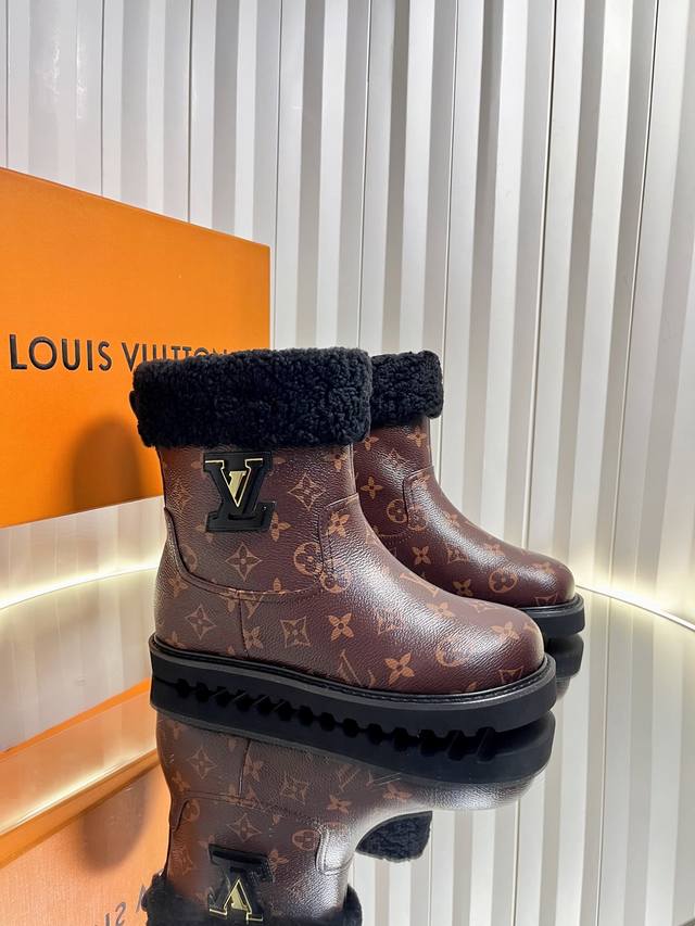 Top-tier LV autumn/winter new wool ankle boots, imported lambskin and leather, o