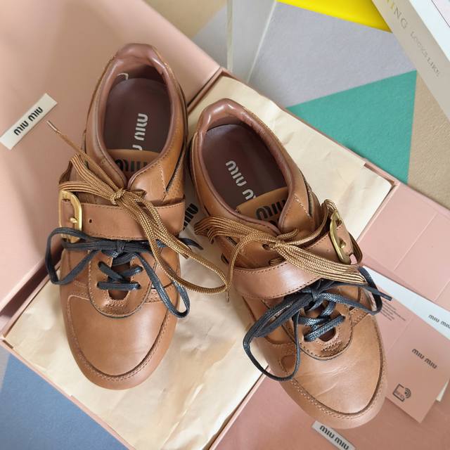 Top-tier version: Women's Miu Miu latest runway Gymnasium series brogue casual s