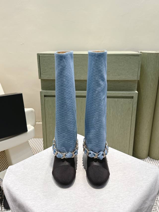 High-quality Chanel 25B New Arrival boots (retailer grade). The highlight is the