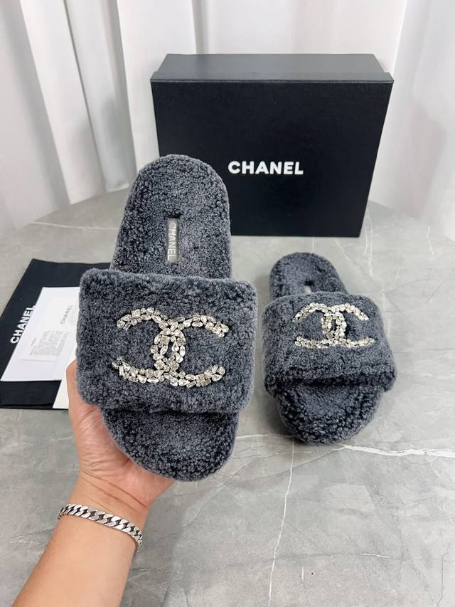 Chanel Hot Selling Item! Chanel Platform Furry Slippers - Wool Slippers - 3C Aut
