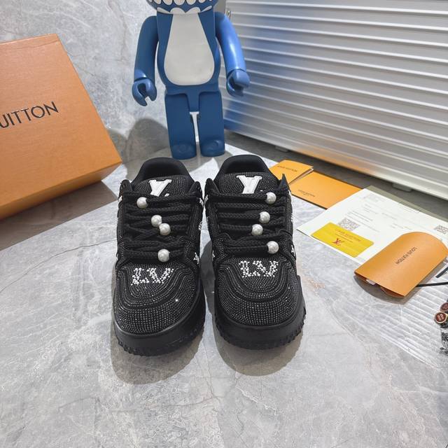 Factory-made full-diamond Lv Trainer Maxi "Little Fat" series loafers (Ddd). Ori