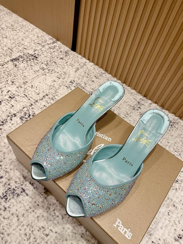 Top-tier version: Christian Louboutin 2025S original replica, heavy-duty craftsm