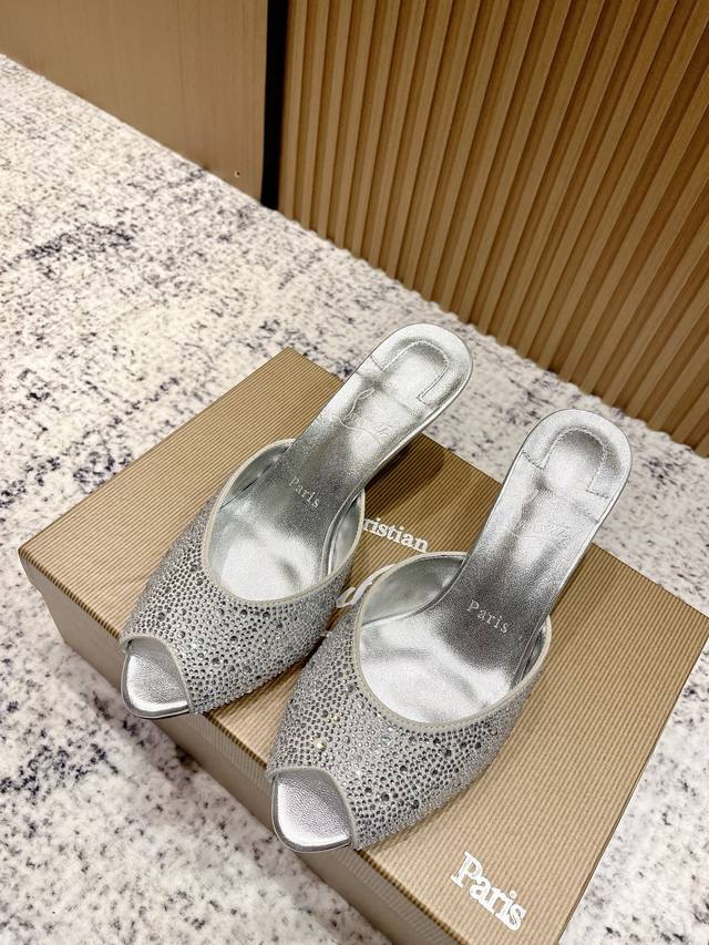 Top-tier version: Christian Louboutin 2025S original replica, heavy-duty craftsm