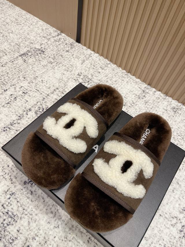High-end version: Chanel 25C Fall/Winter New Arrival Round Toe Flat Furry Slippe