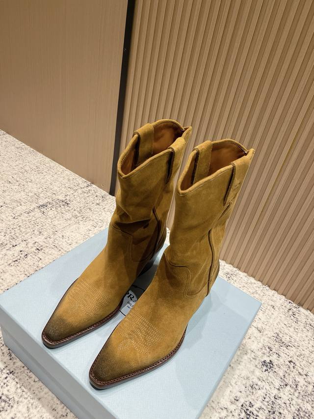 Top-tier version: Prada Fall/Winter New Western Boots, custom-made original styl
