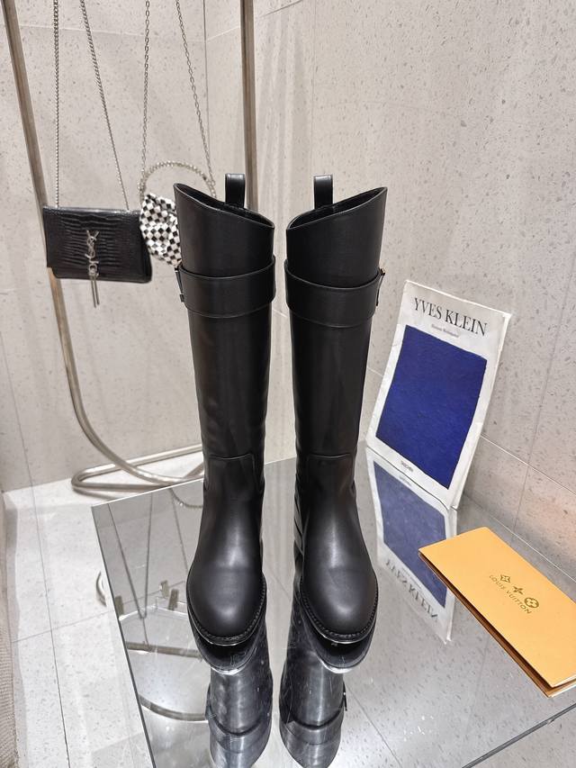 High-quality import! Full packaging included. Loui & Vuitto Fall/Winter new arri