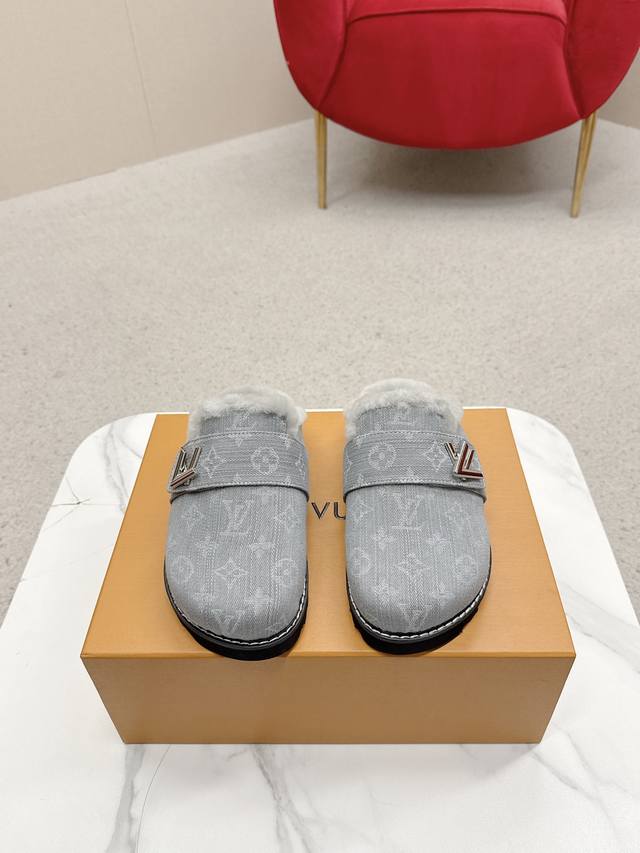Louis Vuitton 25 Fall/Winter New Arrival - Latest Monogram Canvas Mule Wool Slip