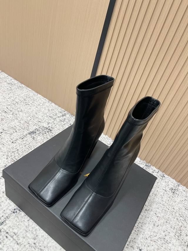 Top Version: Alaia Minimalist Chic Square-Toe Ankle Boots High-Heeled Slip-On El