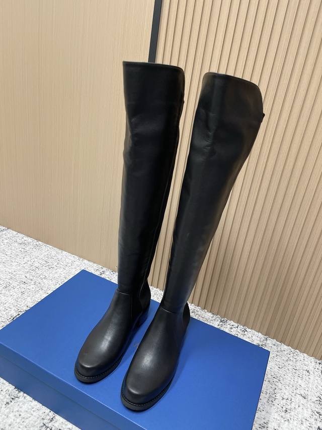 Top-tier version: Sw's latest 50/50 riding boots, a must-have for autumn and win