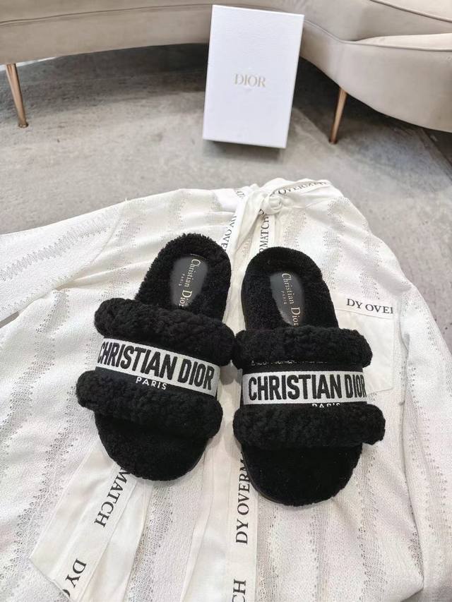 Dior Wool Slippers - New Upgraded Version. These Dior Fall/Winter Embroidered Wo