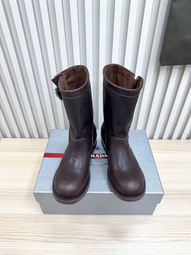 Prada 25 Latest Riding Boots! Ddd's hottest series embodies urban style, showcas