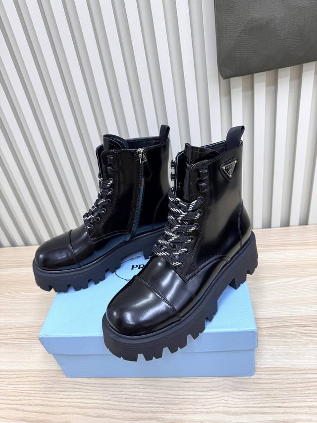 Prada 25 Latest Platform Martin Boots! Ddd's hottest series embodies urban style
