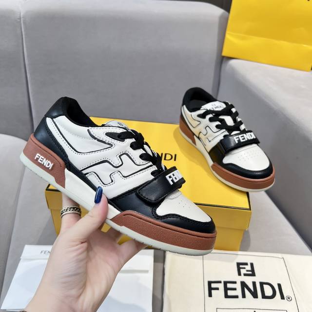 Men's size +50 Fendi 2025 Chinese New Year looking for couple's sneakers, casual Men's size +50 Fendi 2025 Chinese New Year looking for couple's sneakers, casual