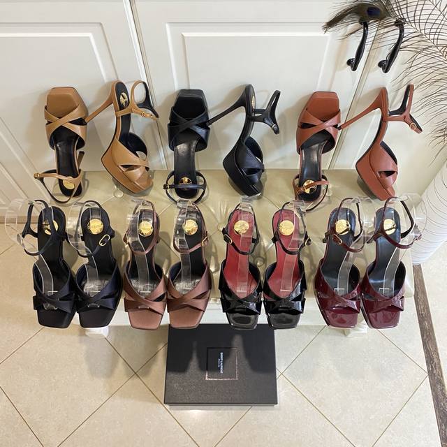 Top-tier version, new YSL Saint Laurent high-heeled sandals, sheepskin patent le