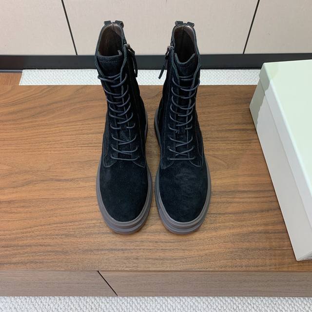 Brunell* Cucinell* New Lace-up Ankle Boots. Upper: cowhide suede, leather. Linin