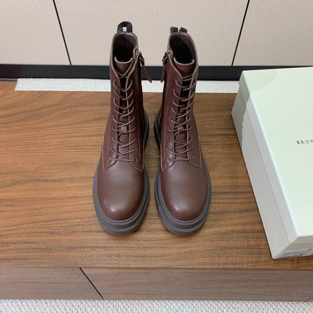 Brunell* Cucinell* New Lace-up Ankle Boots. Upper: cowhide suede, leather. Linin