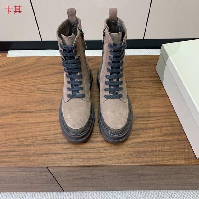 Brunell* Cucinell* New Lace-up Ankle Boots. Upper: cowhide suede, leather. Linin