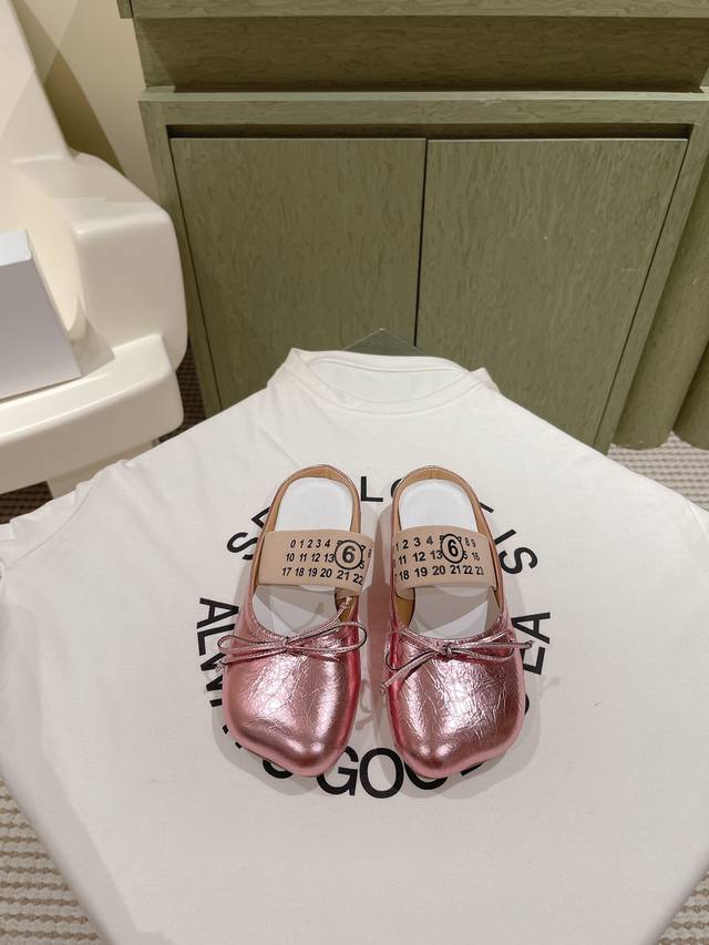 224 Maison Margiela's latest slippers, synchronized with boutiques! These trendy