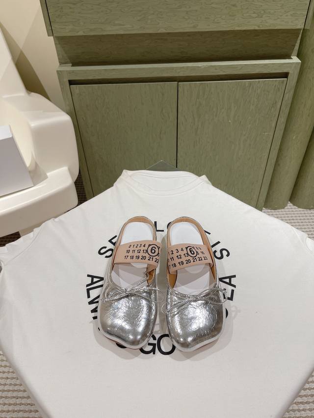 224 Maison Margiela's latest slippers, synchronized with boutiques! These trendy