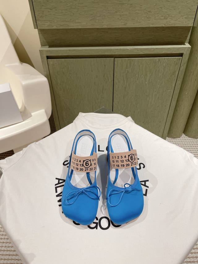 224 Maison Margiela's latest slippers, synchronized with boutiques! These trendy