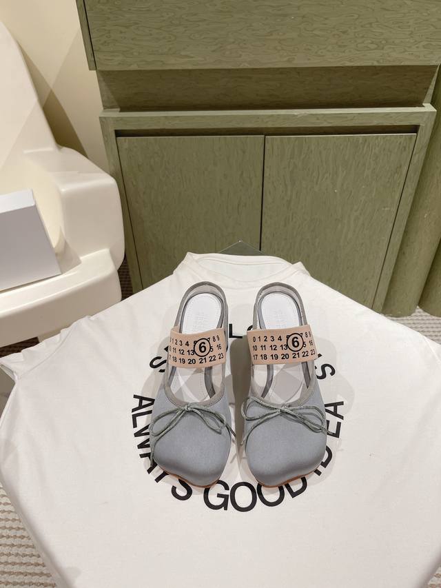 224 Maison Margiela's latest slippers, synchronized with boutiques! These trendy