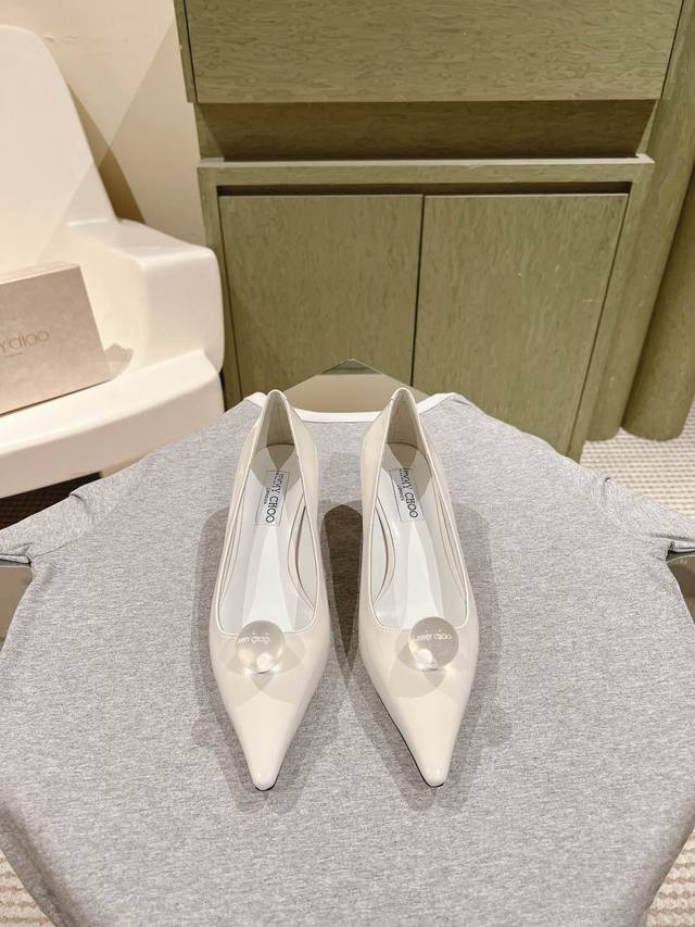 225 Early Spring Crystal Rhinestone Buckle Pointed Toe Jimmy Choo Lambskin Singl