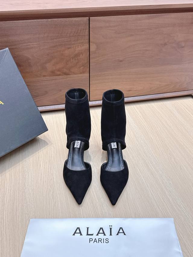 High-quality (personal shopper) #Area's new stretch suede ankle boots are now av