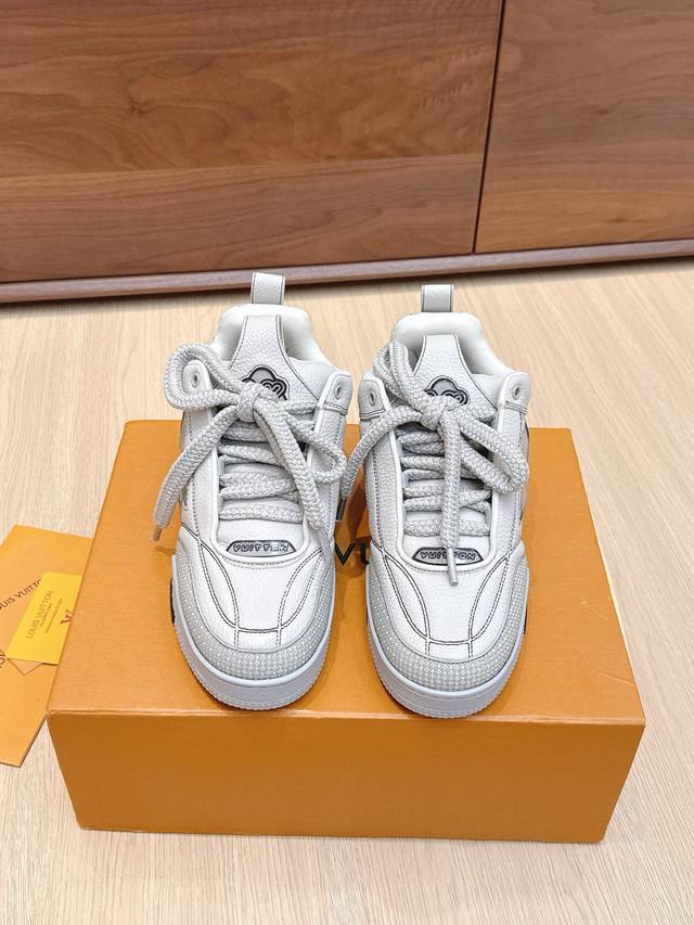 Men's Item (Reseller Grade) +10 # Louis Vuitton New Couple Casual Sneakers - Sim