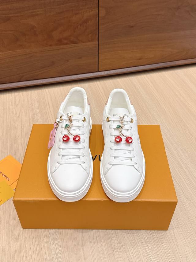 High-quality accessories (60 RMB) Louis Vuitton x Takashi Murakami collaboration