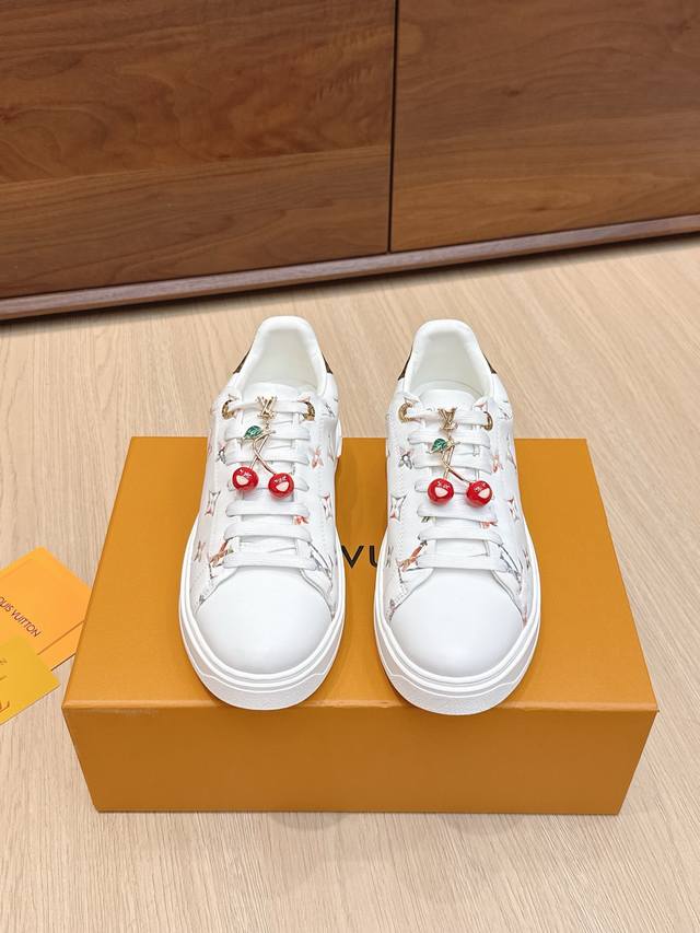 High-quality accessories (60 RMB) Louis Vuitton x Takashi Murakami collaboration