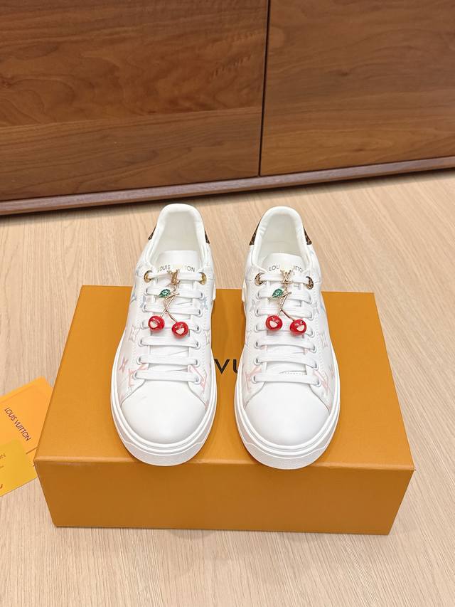 High-quality accessories (60 RMB) Louis Vuitton x Takashi Murakami collaboration