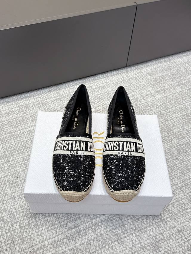 Official website-synchronized box packaging, early spring style 25Ss Dior Granvi