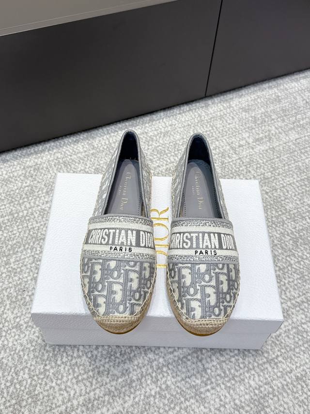 Official website-synchronized box packaging, early spring style 25Ss Dior Granvi