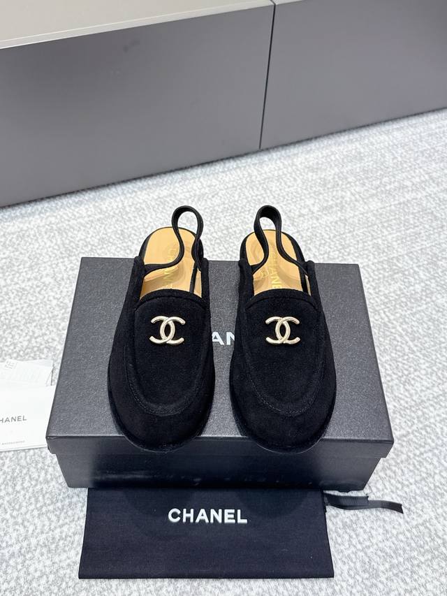 High-quality Chanel Fall/Winter closed-toe shoes (retailer quality). I was insta